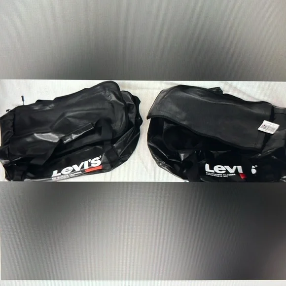Pair of Levi’s duffle bags NWT - Picture 1 of 10